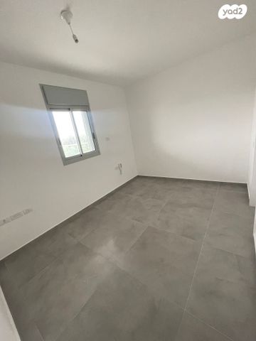 דירה, נחל פרת 1, אחוזת דניה, חדרה