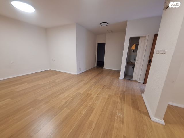 יחידת דיור, פלמ"ח, שאר העיר, מזכרת בתיה