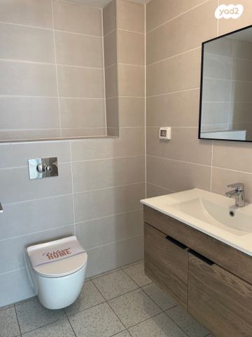 דירה, הר מירון, הרצליה