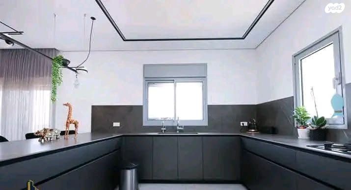 גג/ פנטהאוז, הדס, קרית אילון, חולון