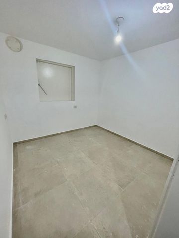 דירה, יוסף אהרונוביץ', נווה רמז, חולון