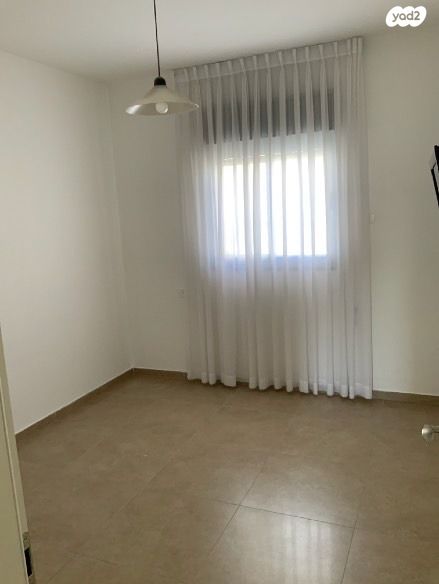 דירה, דרך מנחם בגין, בן גוריון ב', שדרות