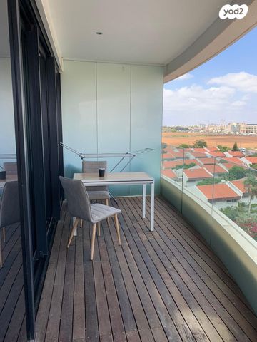 דירה, פנינה זלצמן, גלילות, תל אביב יפו