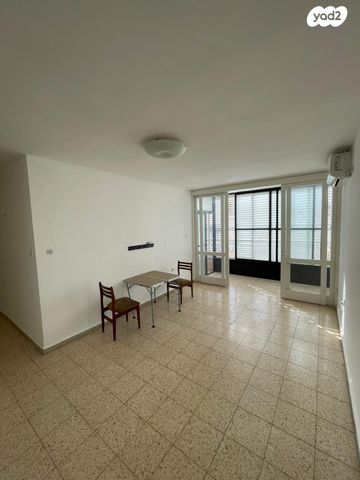 דירה, נהלל 20, נחלת יצחק, תל אביב יפו