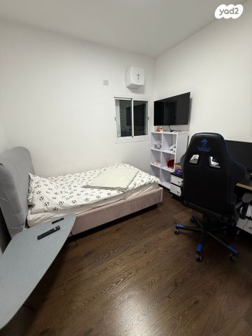 גג/ פנטהאוז, בצל האורנים, קרית טבעון