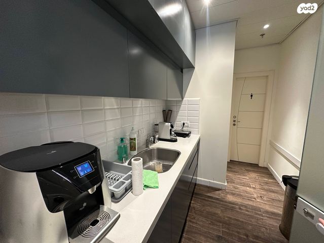 משרדים, אריאל שרון, סיטי, גבעתיים