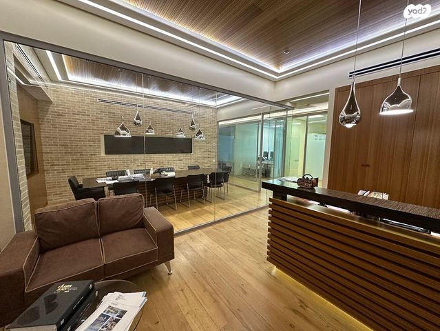 משרדים, אריאל שרון, סיטי, גבעתיים