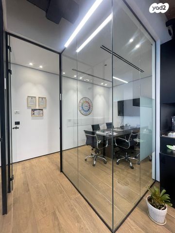 משרדים, תובל, בורסה, רמת גן