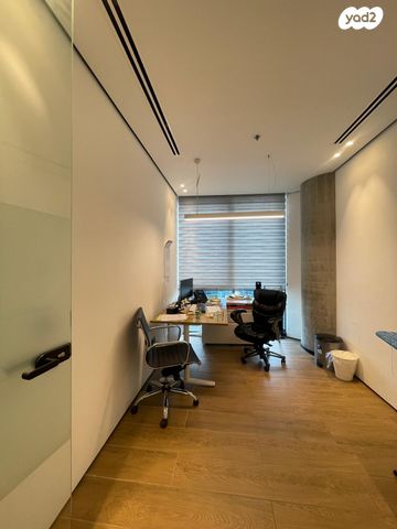 משרדים, תובל, בורסה, רמת גן