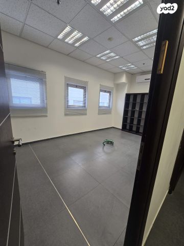 משרדים, שדרות גיבורי ישראל, אזור תעשיה ספיר, נתניה