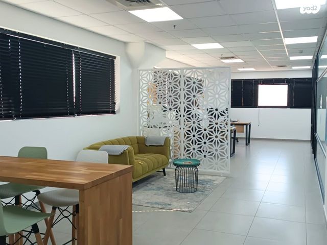 משרדים, מודיעין מכבים רעות