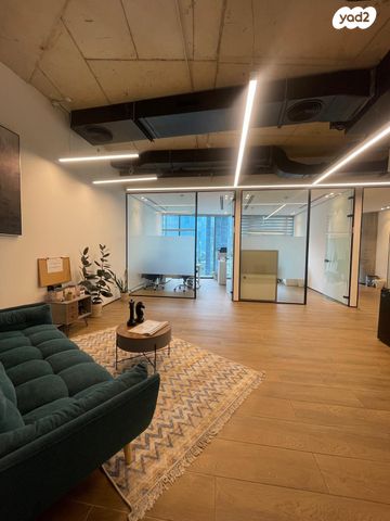 משרדים, תובל, בורסה, רמת גן