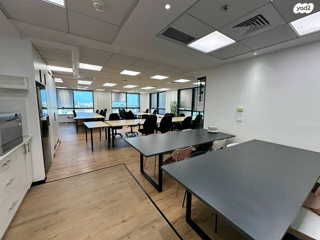 משרדים, היצירה 3, בורסה, רמת גן