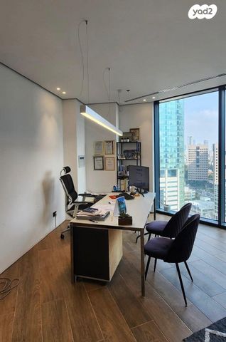 משרדים, בורסה, רמת גן