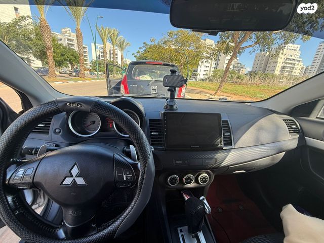 מיצובישי לנסר