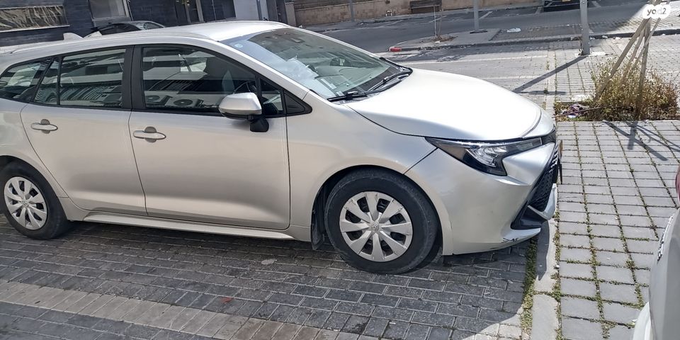 טויוטה קורולה