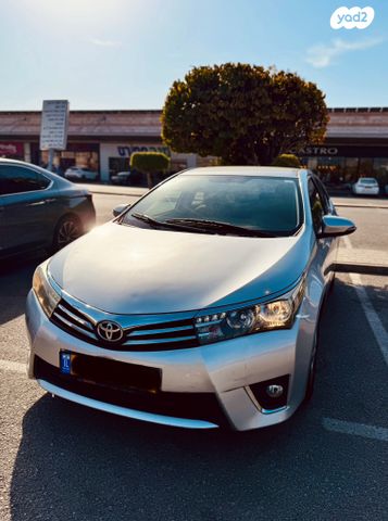 מודעת רכב טויוטה קורולה