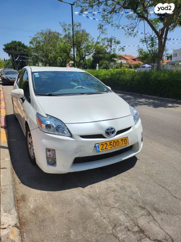 מודעת רכב טויוטה פריוס