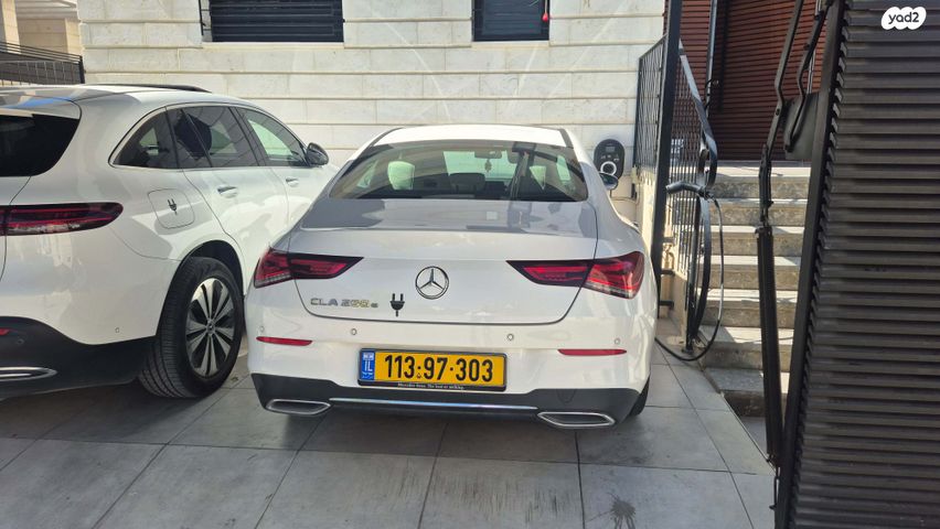 מודעת רכב מרצדס-בנץ CLA