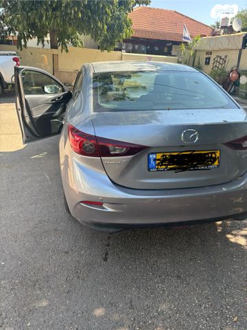 מודעת רכב מאזדה 3