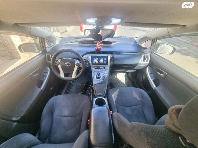 מודעת רכב טויוטה פריוס