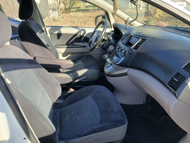 מיצובישי גרנדיס