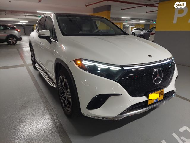 מודעת רכב מרצדס-בנץ EQS SUV