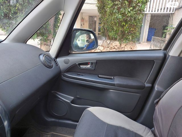 סוזוקי SX4