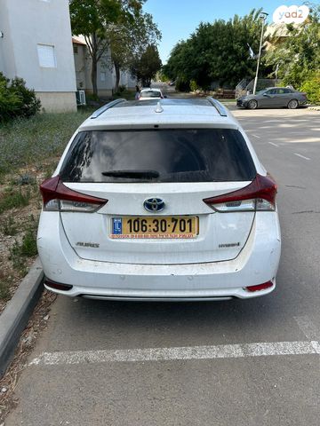 מודעת רכב טויוטה אוריס