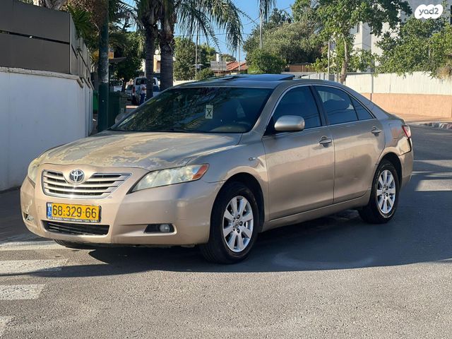 מודעת רכב טויוטה קאמרי
