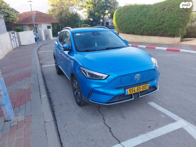 מודעת רכב אם ג'י ZS