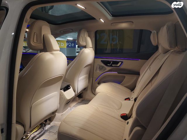 מרצדס-בנץ EQS SUV