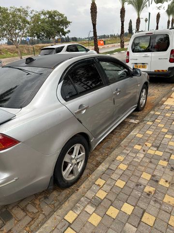 מיצובישי לנסר