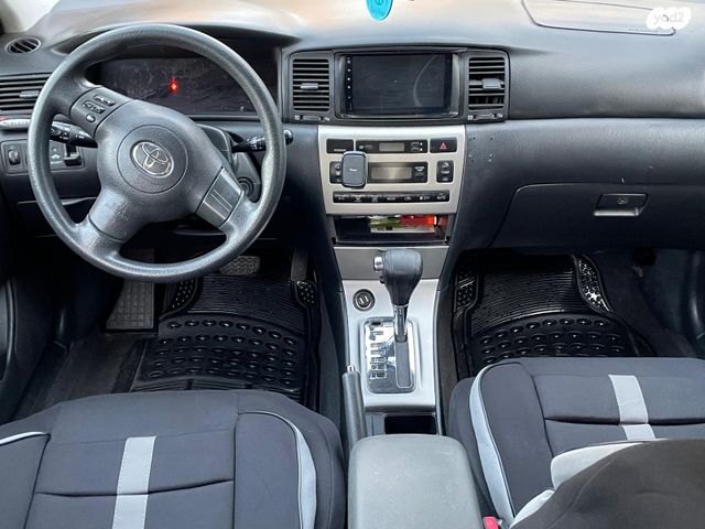 טויוטה קורולה