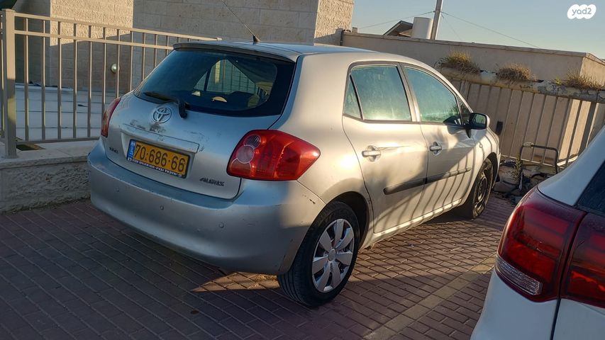 מודעת רכב טויוטה אוריס