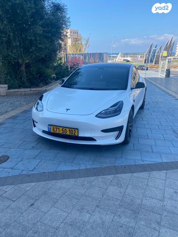 מודעת רכב טסלה מודל 3