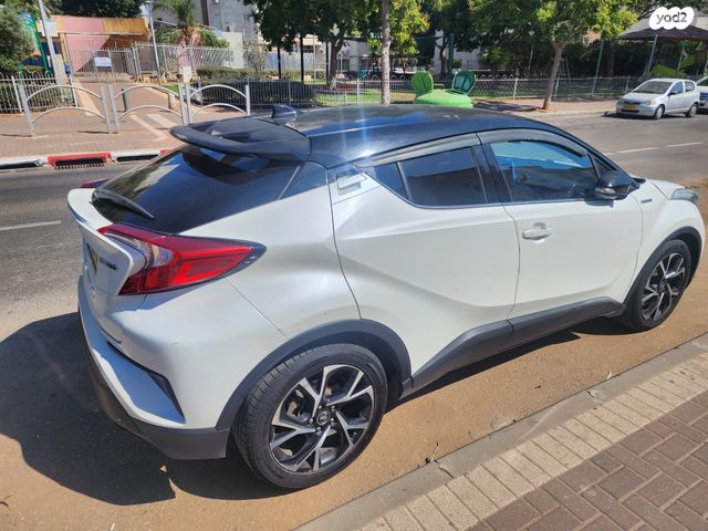 טויוטה C-HR