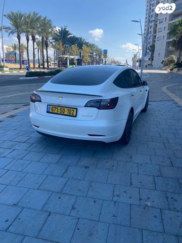 טסלה מודל 3