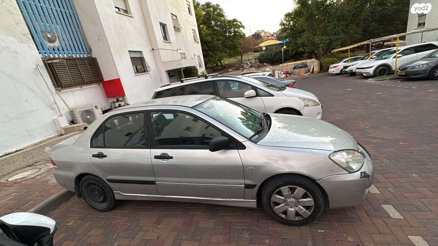 מודעת רכב מיצובישי לנסר