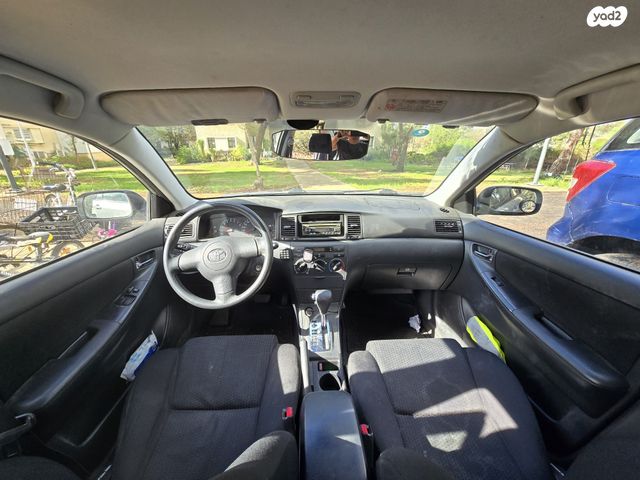 טויוטה קורולה