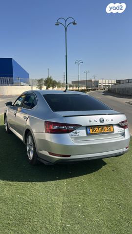 מודעת רכב סקודה סופרב