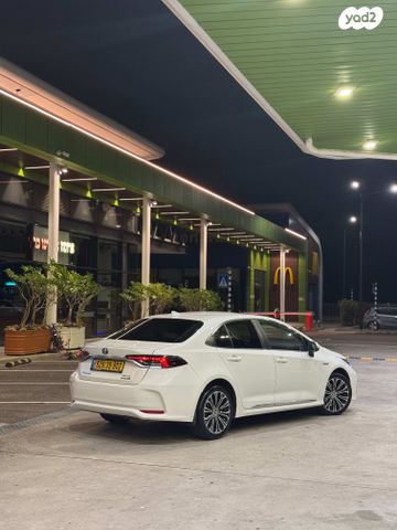 טויוטה קורולה