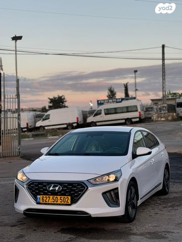 יונדאי איוניק