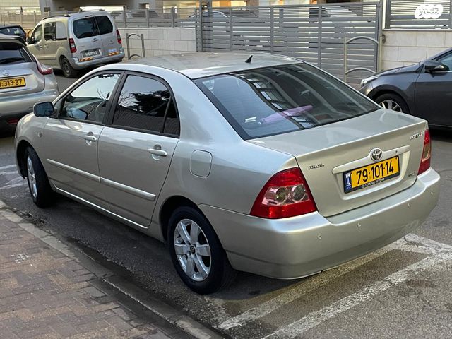 טויוטה קורולה