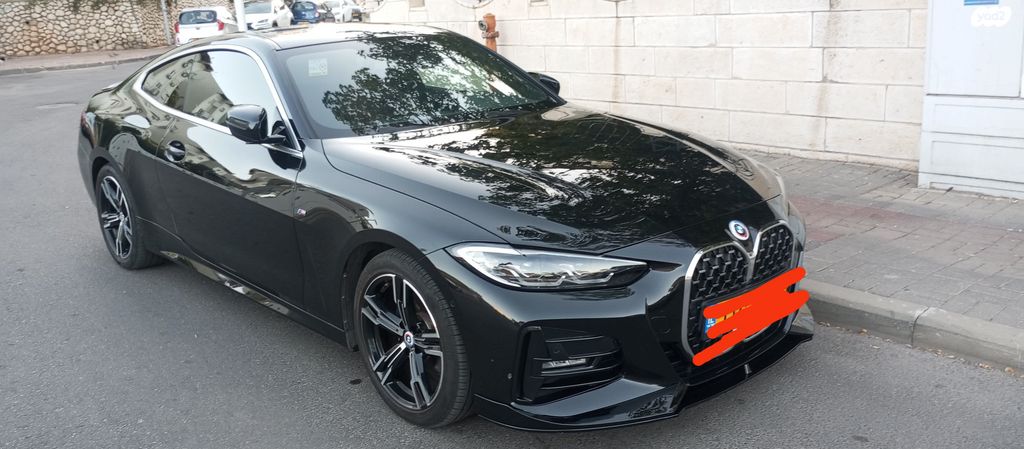 מודעת רכב ב מ וו סדרה 4