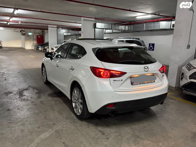 מאזדה 3