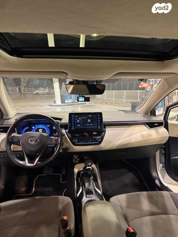 טויוטה קורולה