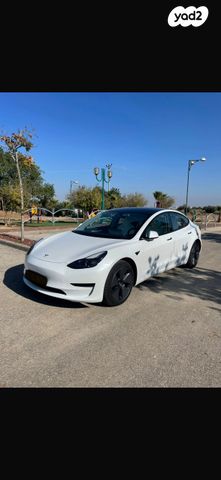 מודעת רכב טסלה מודל 3
