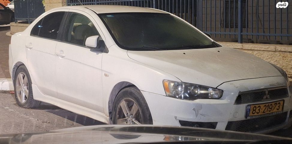 מודעת רכב מיצובישי לנסר