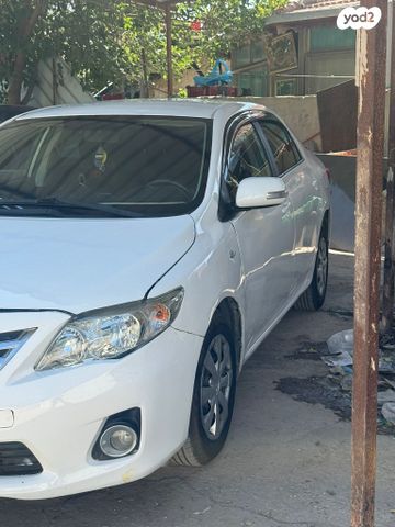 טויוטה קורולה